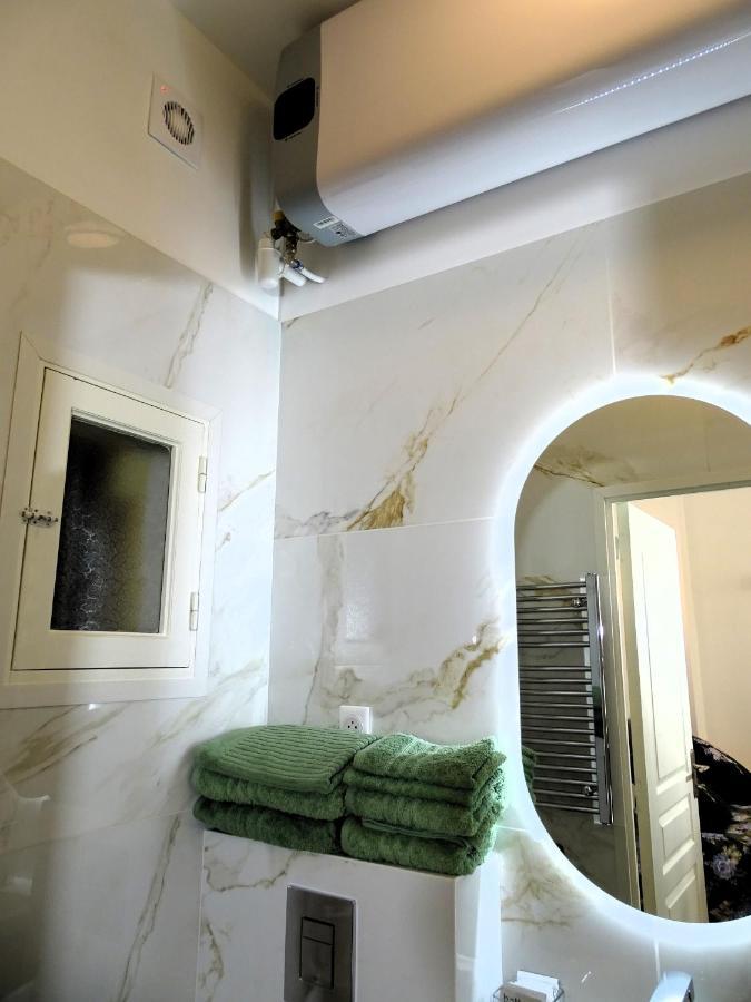 Augustins Fountain Studio: Cozy Historic Aix Center Retreat Aix-en-Provence Exterior photo